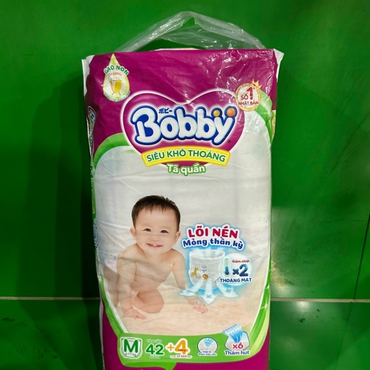 Bỉm tã  Bobby quần M 42